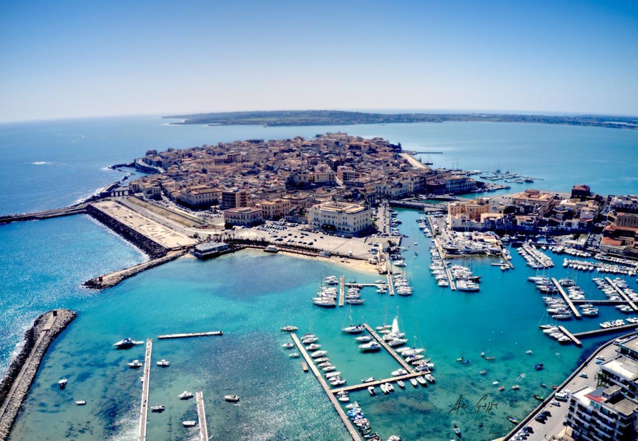 La Gorgone Ortigia Suites Syracuse Eksteriør billede